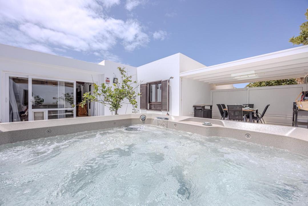 Villa Kakariko Playa Honda  Bagian luar foto